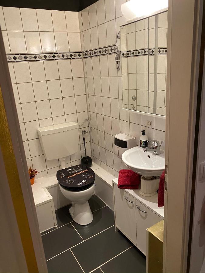 Chez-Ronny Hotell Hamburg Eksteriør bilde