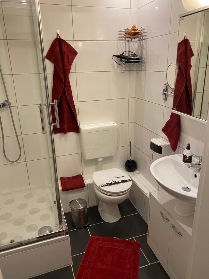 Chez-Ronny Hotell Hamburg Eksteriør bilde
